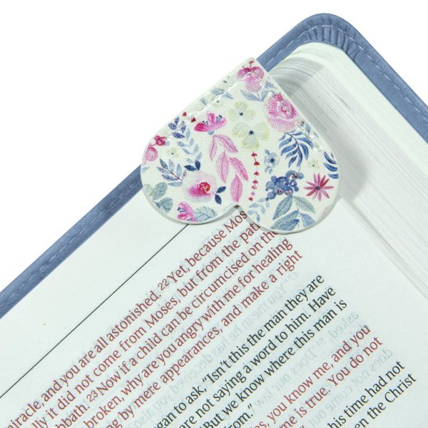 Take Courage Four Piece Corner Heart Faux Leather Bookmark - Image 9