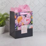 A Sweet Friendship Refreshes the Soul Portrait Gift Bag with Gift Tag - Image 6