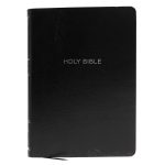 NKJV C / Column Ref Bible Giant Print Black (Imitation Leather) - Image 7